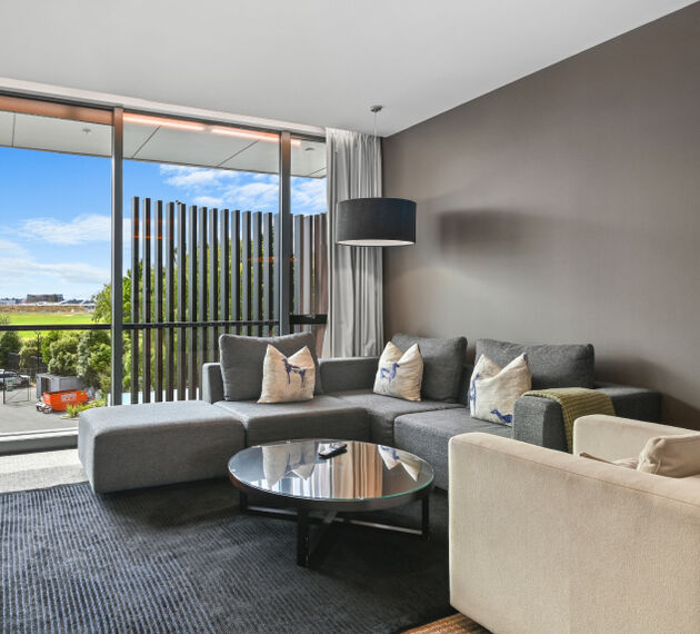 Matai suite couches