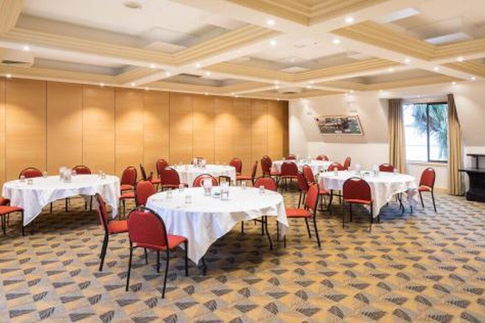 Fully customisable venue hire Christchurch businesses can leverage to create tailored events for up to 85 guests