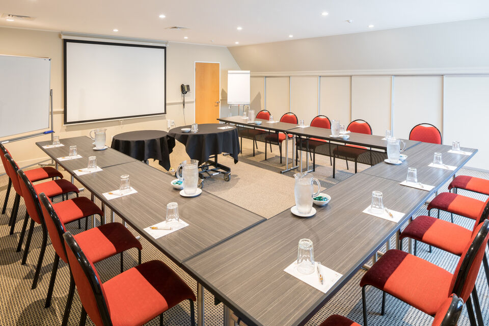 conference room 4_001