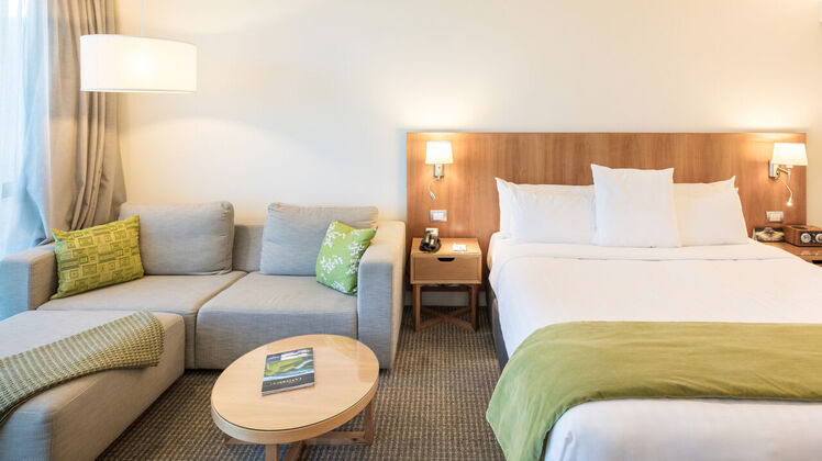 Commodore Business Room